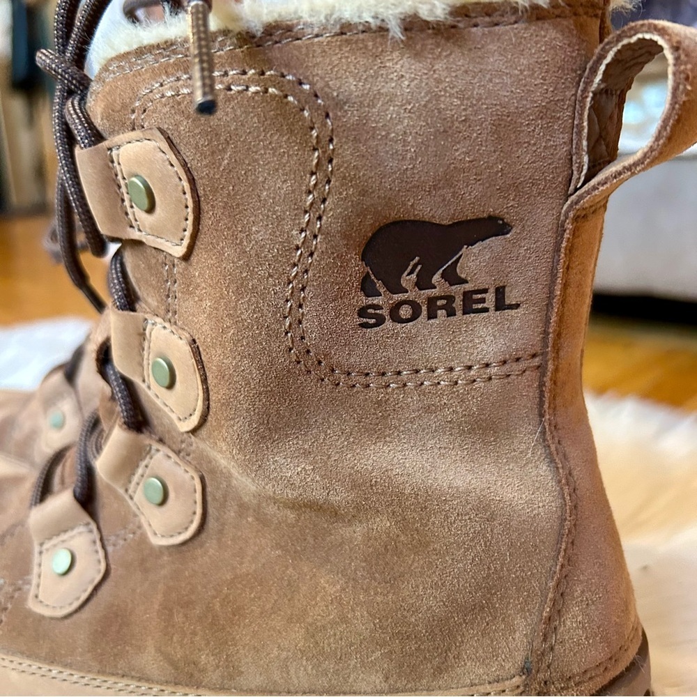 Sorel Women's Explorer II‎ Joan Faux Fur Waterproof Boot - Picture 4 of 9